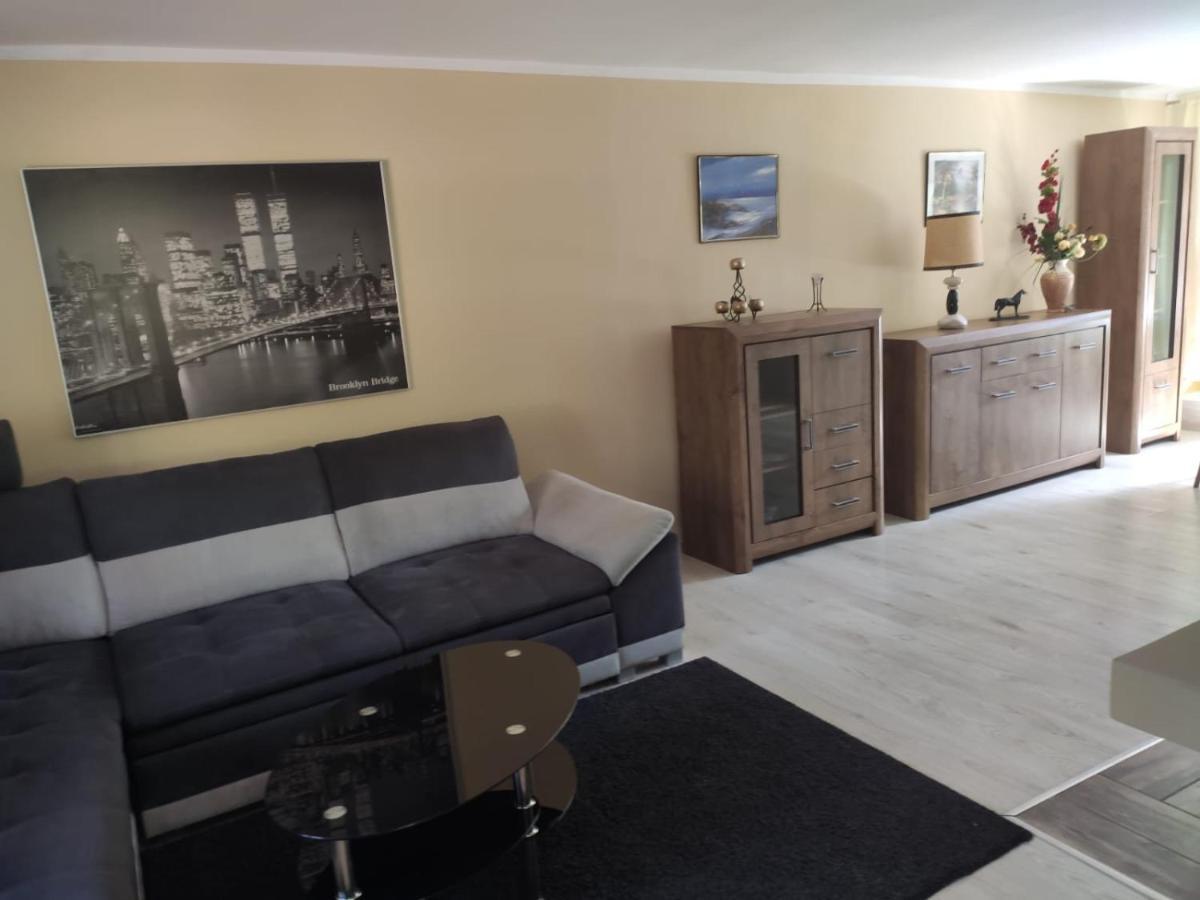 Dom Nad Jeziorem Strazym Zbiczno Exteriér fotografie